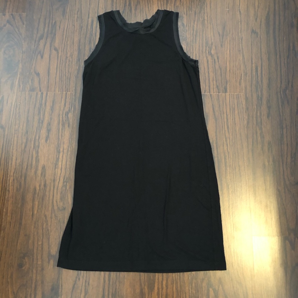 Ann Taylor dress black sleeveless size Medium